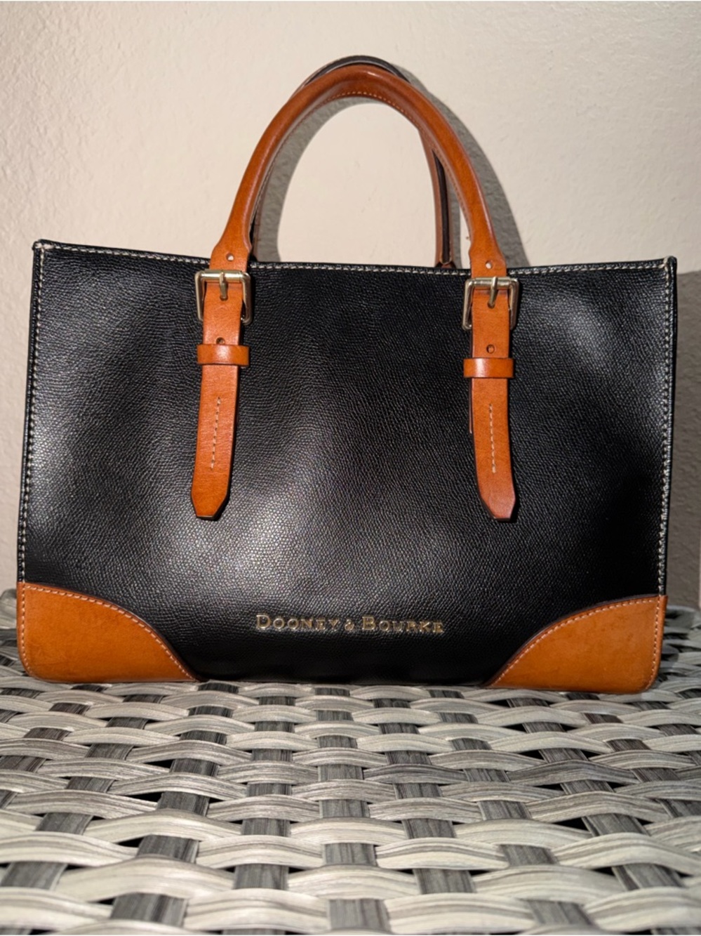 Dooney & Bourke Black Janine Leather Satchel Tan Trim Colorful Chevron Lining - Picture 8 of 16